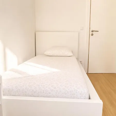 アパート Spacious And Flat Perfect For Groups リスボン