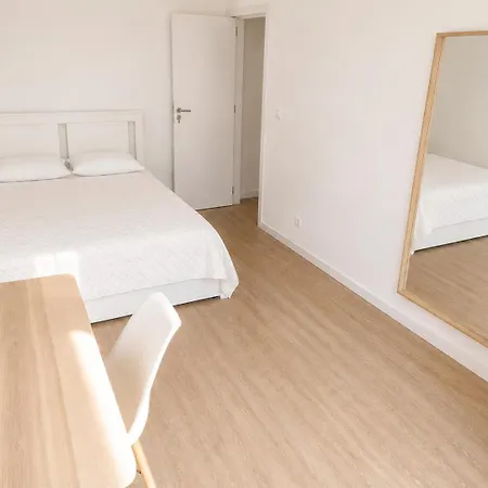 Apartment Spacious And Flat Perfect For Groups